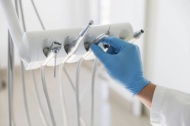 Professional Tooth Extraction technician working in Frankenmuth, MI
